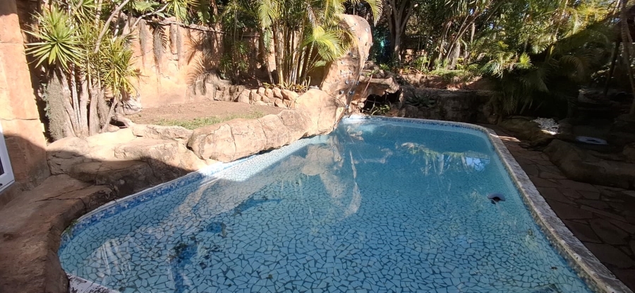 6 Bedroom Property for Sale in Haven Hills Eastern Cape
